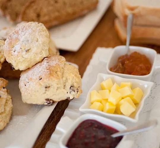 Tower Oda ve Kahvaltı